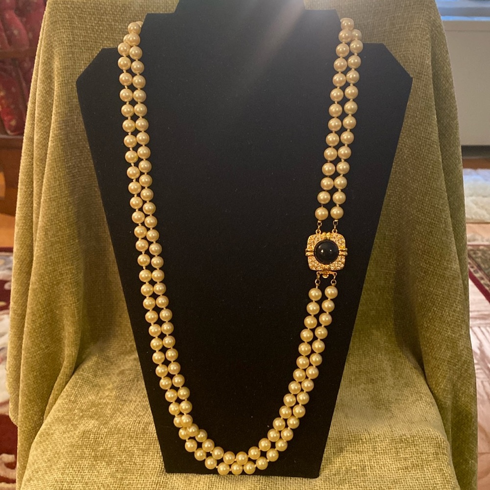 JOAN RIVERS DOUBLE STRAND FAUX PEARL NECKLACE 26-28”